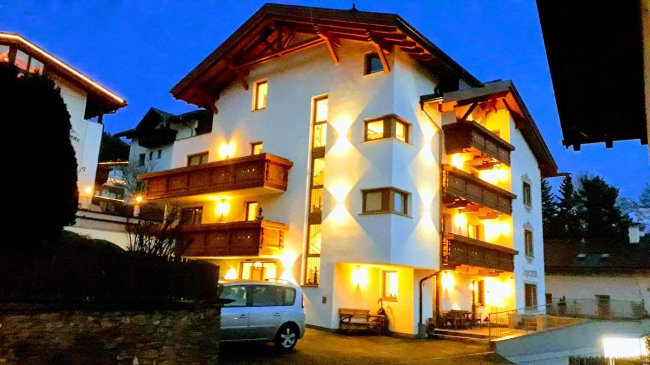 Hotel Garni Jaegerheim Serfaus Kültér fotó